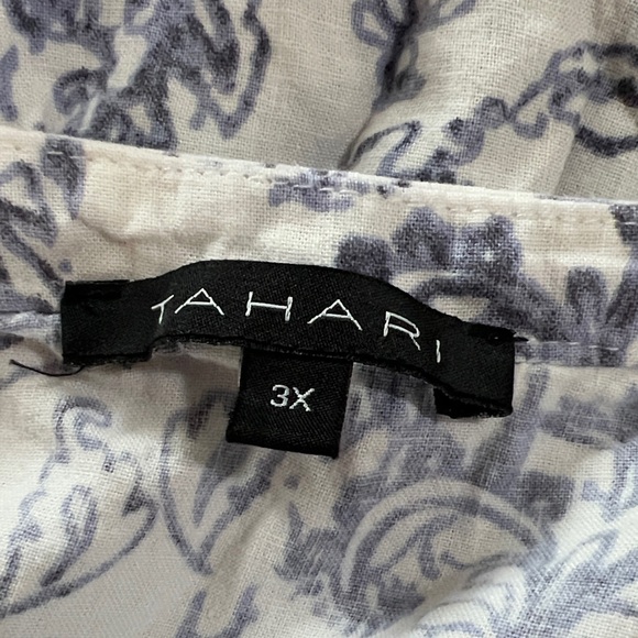 Tahari White & Blue Floral Button-Front Women's Top - Picture 4 of 5